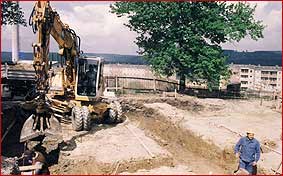 erster Spatenstich für Firmenneubau